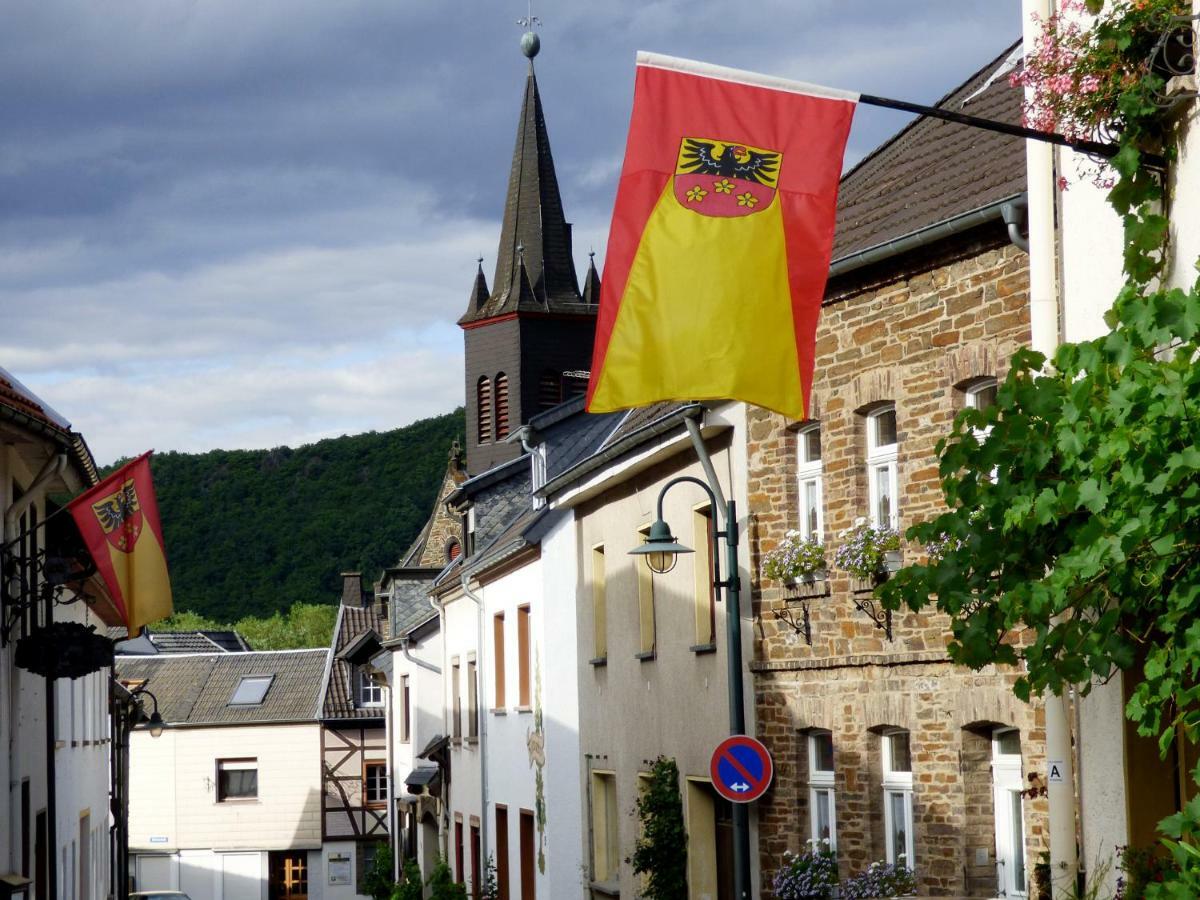 Relaxen im alten Winzerhaus Fewo EG Rech Exterior foto
